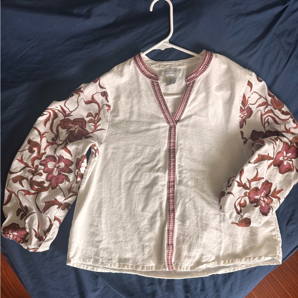 Calypso St. Barth White Blouse with embroidered sleeves Floral small like new